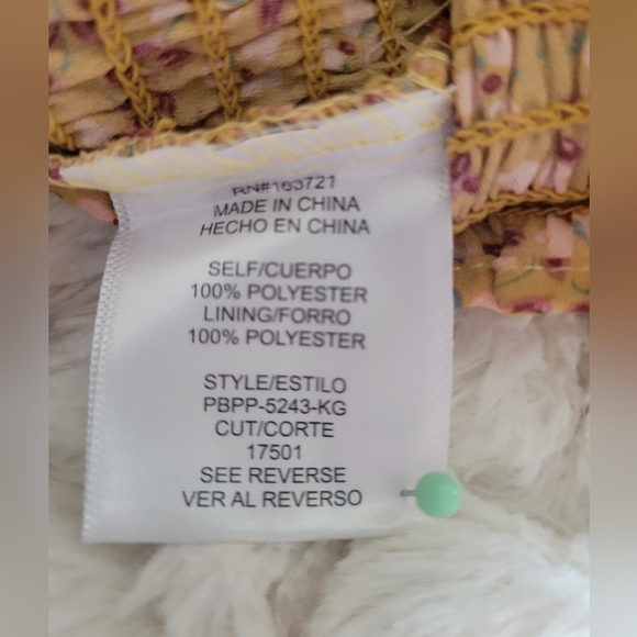 Kingston Gray Smocked blouse - Picture 4 of 7